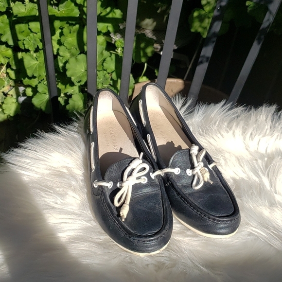 Cole Haan Driving Mocs 5.5B - Picture 2 of 6